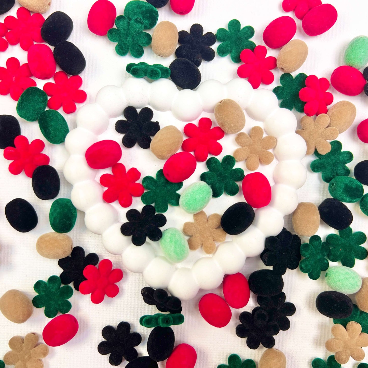 ♥【新作】♥ A0019 🎄クリスマス限定🎄ミックス もふもふ ビーズ